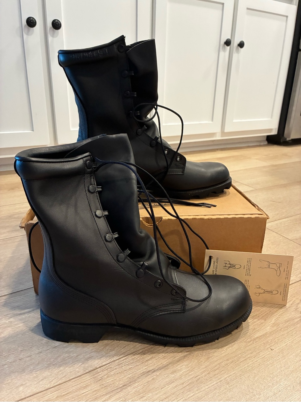 NEW Belleville Men’s Black Cage 90976 Combat Boot Water Resistant Size 9 R